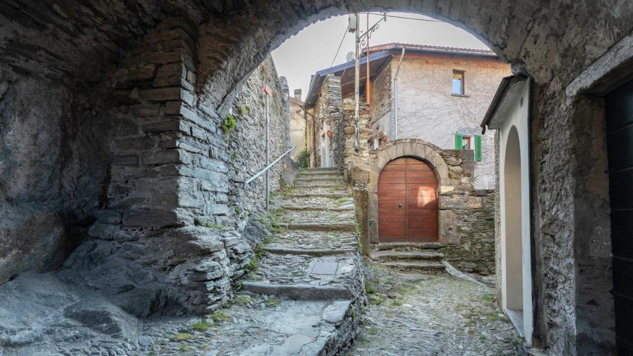La Casa Della Cindy Villa Dervio Bagian luar foto